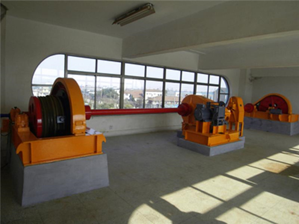 卷揚(yáng)啟閉機(jī)